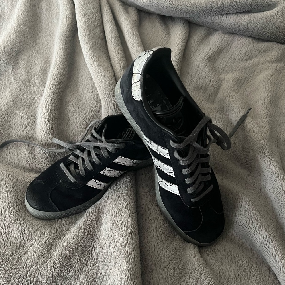 Adidas Suede Star Wars addition